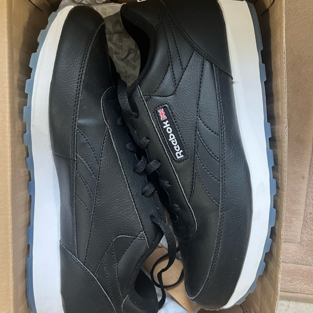 Reebok🖤EUC
